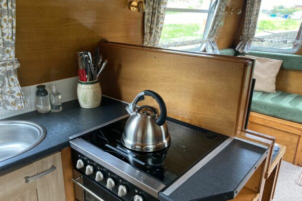 Gas oven with hobs on our electric boat Beaumaris Castle